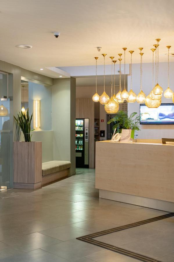 Hotel & Aparthotel Alize Мускрон Екстериор снимка